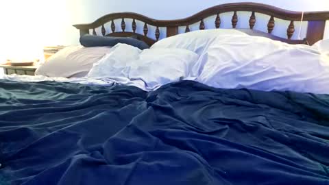 Snapshot of lushuslucy chatting on December 2024 01:36:02 AM Kikithebaee online show from December 2024 01:36:02 AM