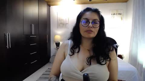 Snapshot of lust_mom chatting on March 2025 11:27:02 PM Angela 3 online show from March 2025 11:27:02 PM