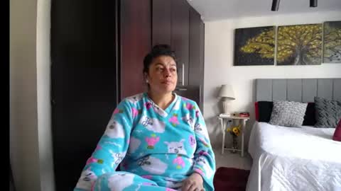Snapshot of lust_mom chatting on July 2026 07:35:02 PM Angela 3 online show from July 2026 07:35:02 PM