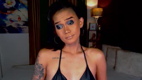 Snapshot of lustfulltrans chatting on January 2025 08:09:02 AM AdriannaFowks online show from January 2025 08:09:02 AM