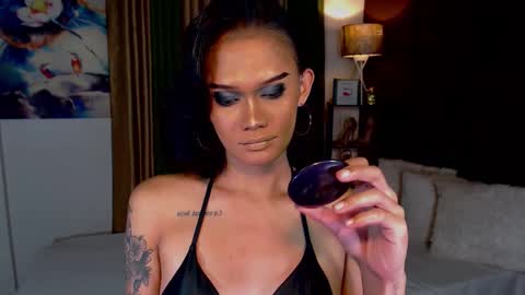 Snapshot of lustfulltrans chatting on January 2025 07:59:02 PM AdriannaFowks online show from January 2025 07:59:02 PM