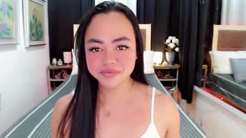 Snapshot of lustfuloffendertrina chatting on January 2025 01:41:01 AM Trina online show from January 2025 01:41:01 AM