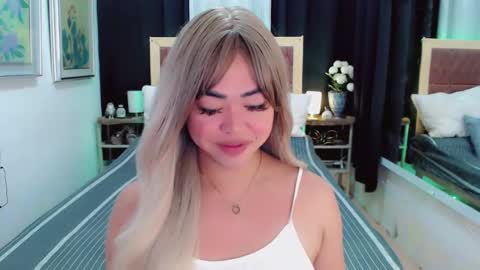 Snapshot of lustfuloffendertrina chatting on January 2025 10:08:01 AM Trina online show from January 2025 10:08:01 AM