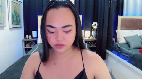 Snapshot of lustfuloffendertrina chatting on February 2025 11:17:02 AM Trina online show from February 2025 11:17:02 AM