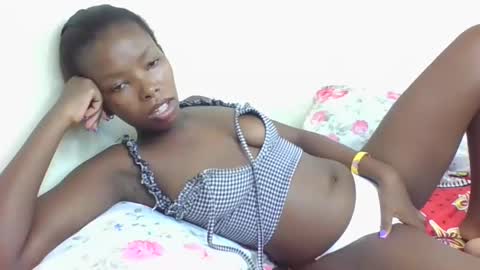 Snapshot of lustrousnerd chatting on January 2025 05:45:02 AM Noreh online show from January 2025 05:45:02 AM