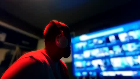 luv2cumc2c online show from December 2025 04:03:02 PM