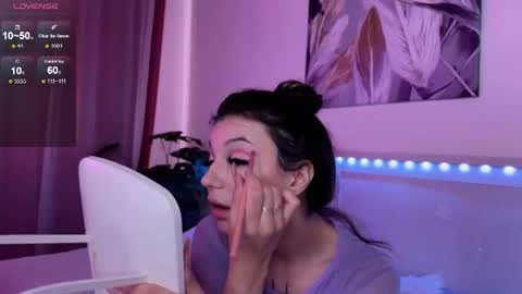 Snapshot of luvlyveronica chatting on July 2026 09:22:01 AM Veronica online show from July 2026 09:22:01 AM