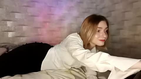 Lilly  online show from May 2026 09:05:02 AM