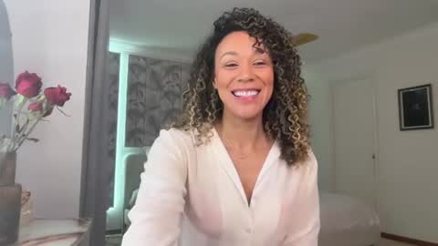 Reesa online show from August 2026 12:32:02 AM