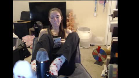 Snapshot of luvrxstarx chatting on February 2026 12:48:02 AM luvrxstarx online show from February 2026 12:48:02 AM