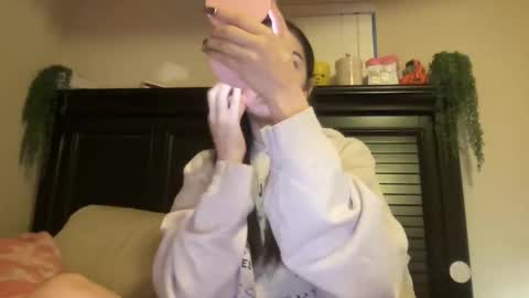 luvrxstarx online show from March 2026 01:01:01 AM