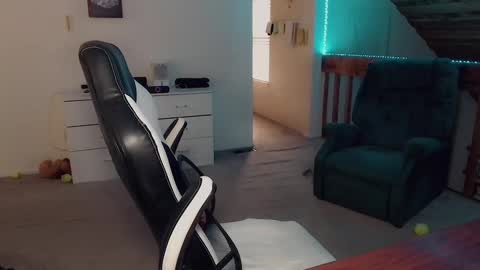 Britney online show from September 2025 07:35:01 PM