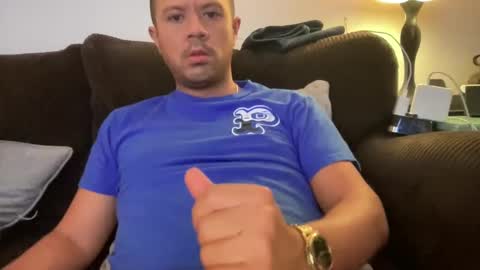 Snapshot of luvv777 chatting on March 2025 09:44:01 AM luvv777 online show from March 2025 09:44:01 AM