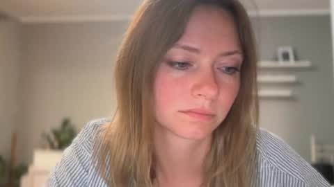 Snapshot of lux_millie chatting on July 2026 09:02:01 PM Millie online show from July 2026 09:02:01 PM