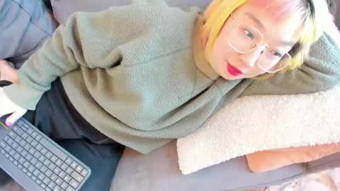 Snapshot of luxgray chatting on December 2024 07:22:01 PM LuxGray online show from December 2024 07:22:01 PM