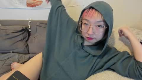 Snapshot of luxgray chatting on December 2024 02:19:02 AM LuxGray online show from December 2024 02:19:02 AM