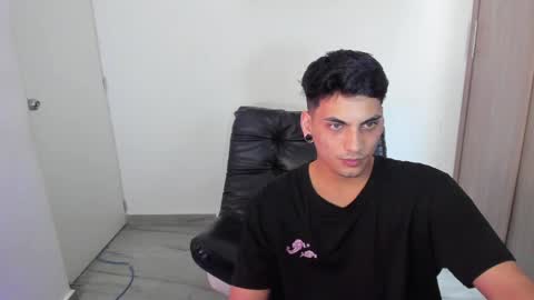 Snapshot of luxrx chatting on June 2026 06:41:01 PM luxrx online show from June 2026 06:41:01 PM