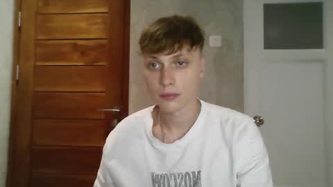 luxury_bob online show from March 2026 05:18:02 PM