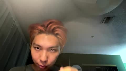 Snapshot of luzern6 chatting on November 2025 04:45:02 AM luzern6 online show from November 2025 04:45:02 AM