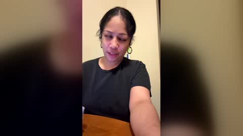 Snapshot of luzy3435 chatting on February 2026 11:55:02 PM luzy3435 online show from February 2026 11:55:02 PM