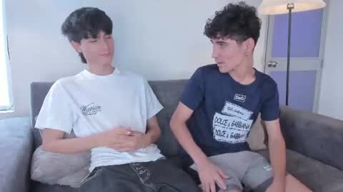 ANGEL Y SEBASTIAN online show from June 2026 01:01:02 PM