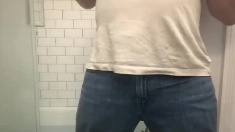 lvguynextdoor440656 online show from October 2025 01:38:01 AM