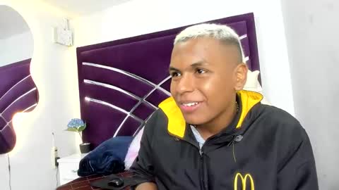 lxxs2k5 online show from December 2024 02:13:01 PM