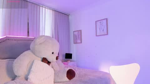 Snapshot of lya_brown chatting on June 2026 11:44:02 AM lya_brown online show from June 2026 11:44:02 AM