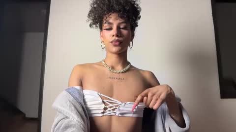 LYA online show from September 2025 03:11:02 AM