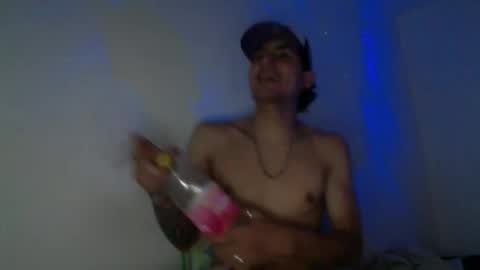 Lyan online show from November 2025 04:18:02 PM