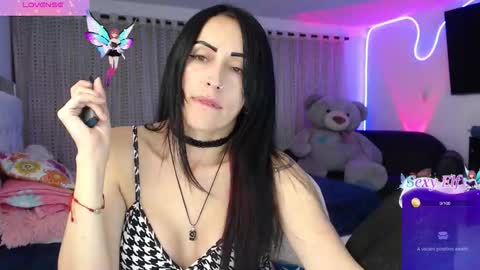 Snapshot of lyann_ chatting on December 2025 12:29:02 AM Lyann online show from December 2025 12:29:02 AM