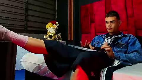 TELL ME LYCAN online show from June 2026 01:48:01 AM