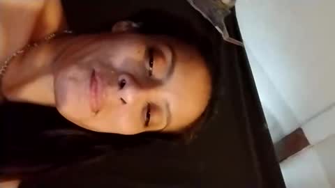 lydiasarch online show from November 2025 12:26:01 PM