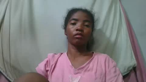 lydie856696 online show from June 2026 07:04:02 PM