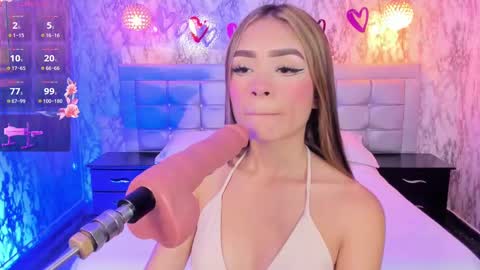 Snapshot of lyen_rae chatting on February 2025 08:03:01 PM Lyen Rae  online show from February 2025 08:03:01 PM