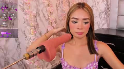 Snapshot of lyen_rae chatting on February 2025 10:36:02 PM Lyen Rae  online show from February 2025 10:36:02 PM