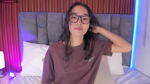 Lyhana Lee online show from October 2025 12:01:02 PM