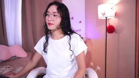 Snapshot of lyhana_lee chatting on May 2026 01:28:02 PM Lyhana Lee online show from May 2026 01:28:02 PM
