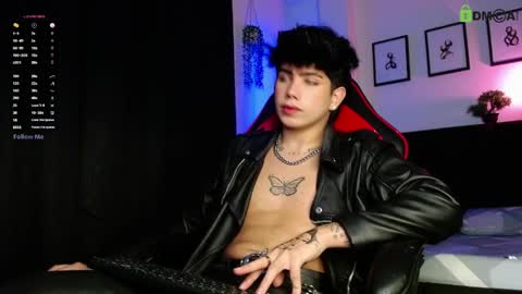 Lyle Bennett Freelance Model online show from March 2026 11:32:02 AM