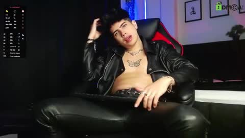 Lyle Bennett Freelance Model online show from May 2026 08:03:01 PM
