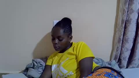 lyn_anna online show from October 2025 09:13:01 PM