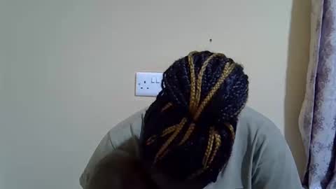 lyn_anna online show from November 2025 07:41:01 AM