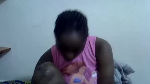 Snapshot of lyn_anna chatting on June 2026 06:08:02 PM lyn_anna online show from June 2026 06:08:02 PM