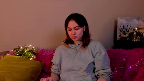 Snapshot of lynetteakey chatting on December 2024 05:55:01 PM Alice online show from December 2024 05:55:01 PM