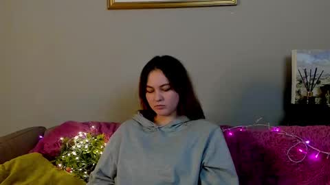 Snapshot of lynetteakey chatting on December 2024 10:19:01 PM Alice online show from December 2024 10:19:01 PM