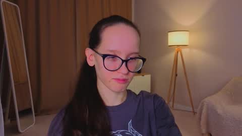 Sara online show from December 2025 04:14:01 PM