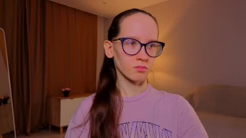 Sara online show from March 2026 04:18:01 PM