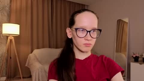 Sara online show from April 2026 07:07:02 PM