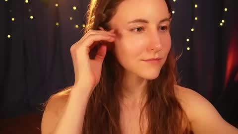 Lynn online show from March 2025 12:17:01 PM