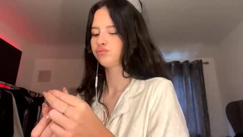 Kay online show from January 2026 12:21:01 PM